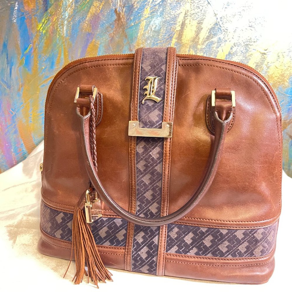 Hand Bags - Picture 9 of 16
